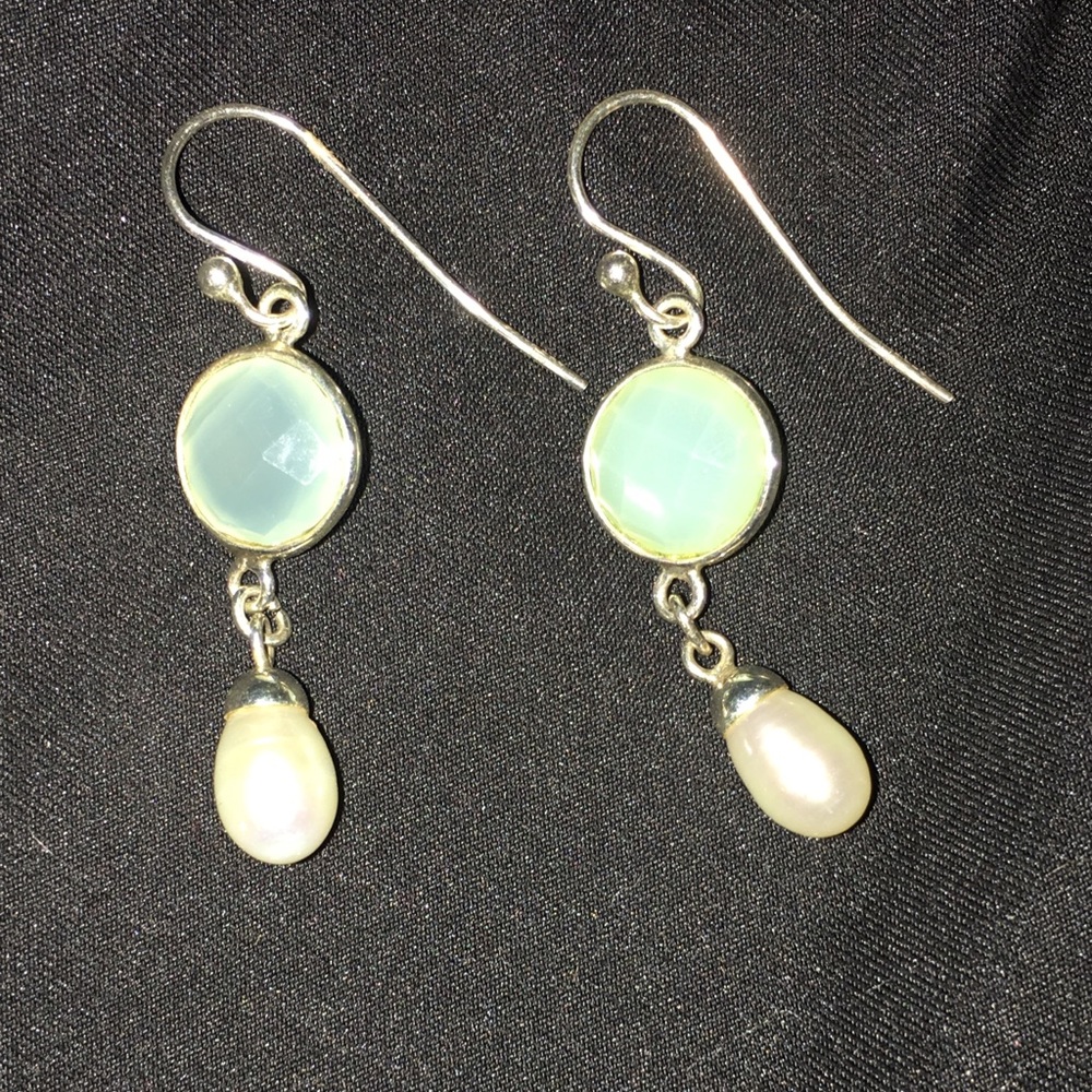 Green gem stone and pearl earrings